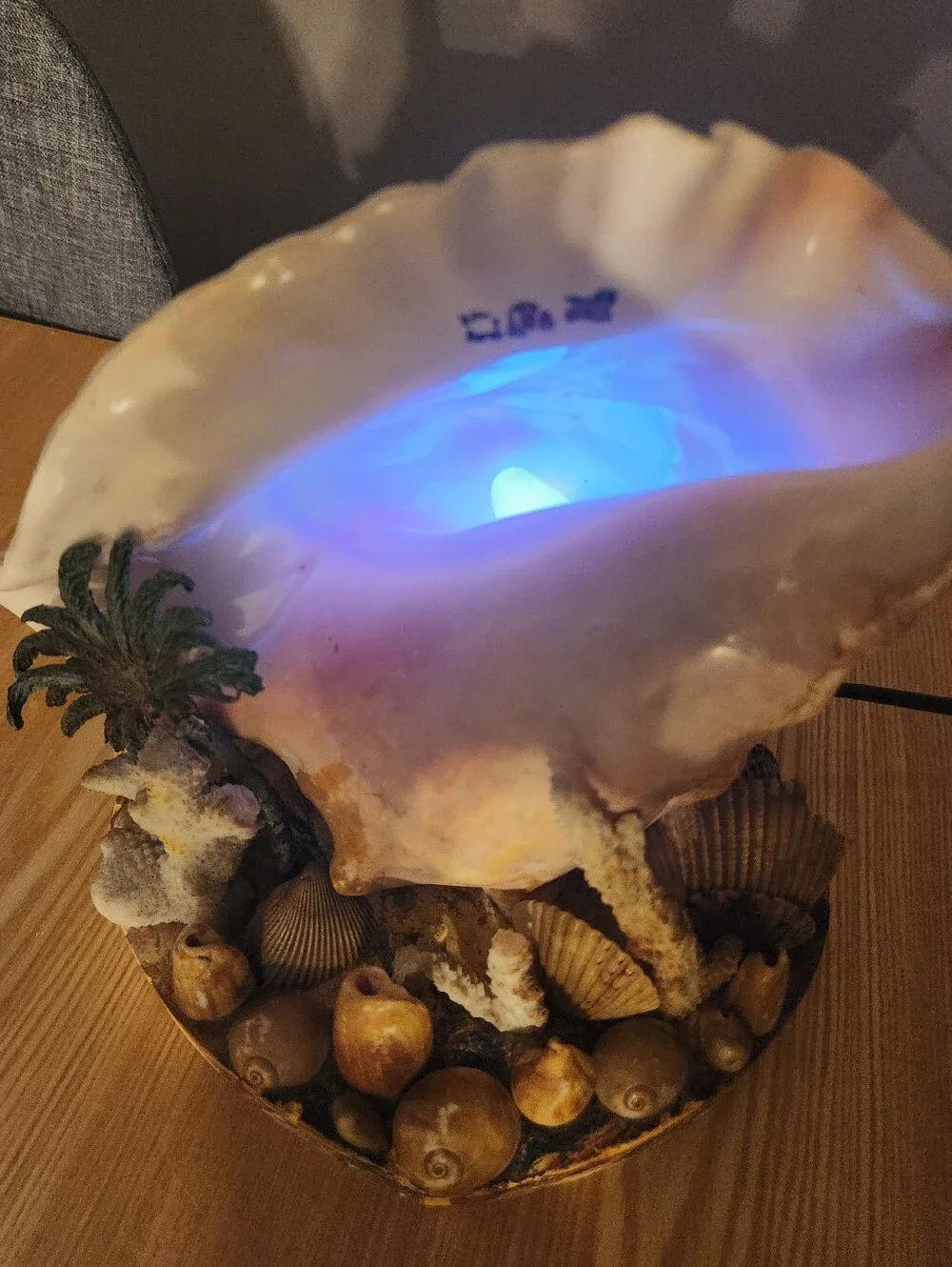 Vintage Mid-Century Modern Conch Seashell Night Light - WORKS